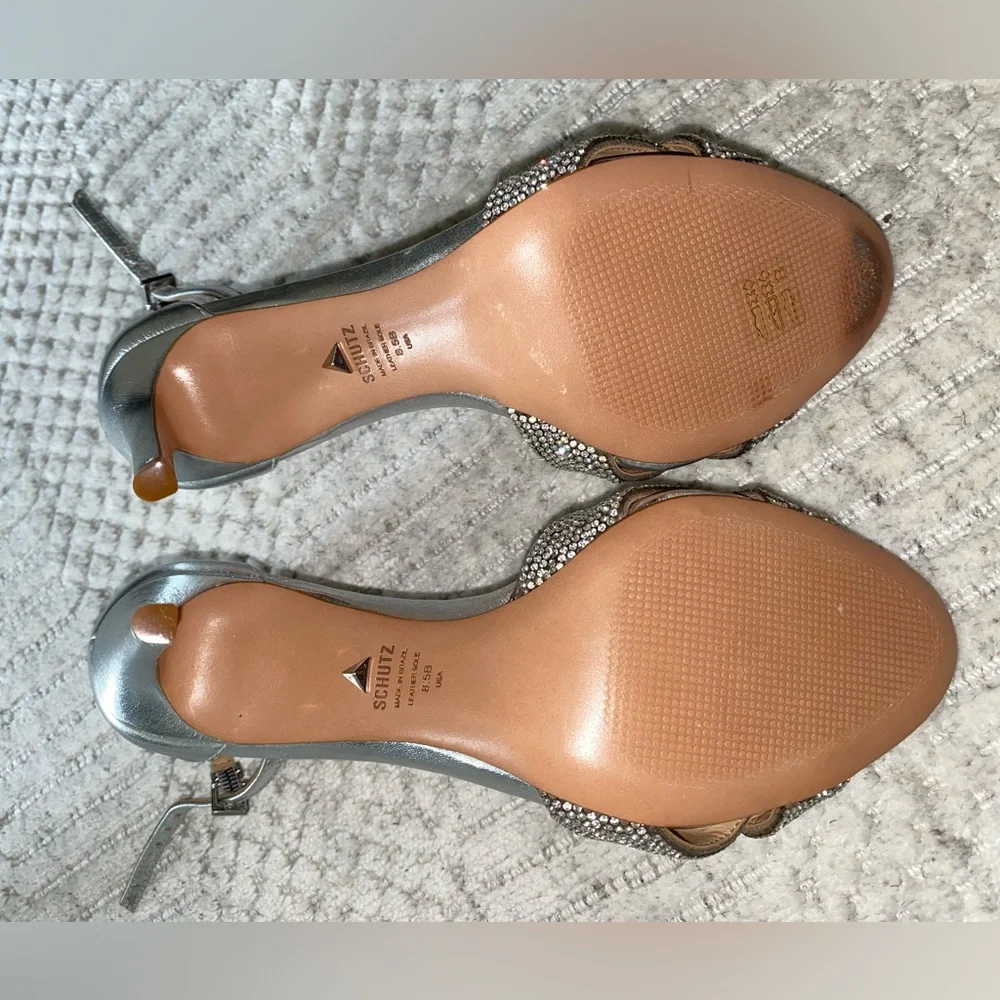 SCHUTZ JOLITA SILVER LEATHER SANDAL